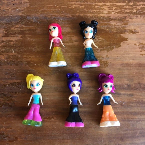 Set of 5 ChixOs Dolls - Picture 3 of 4